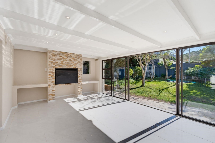 4 Bedroom Property for Sale in Hout Bay Western Cape